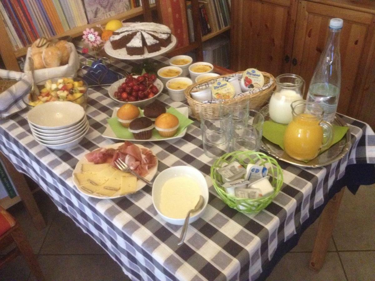 ポルト・ヴァルトラヴァーリア La Tana Del Ghiro Bed & Breakfast エクステリア 写真