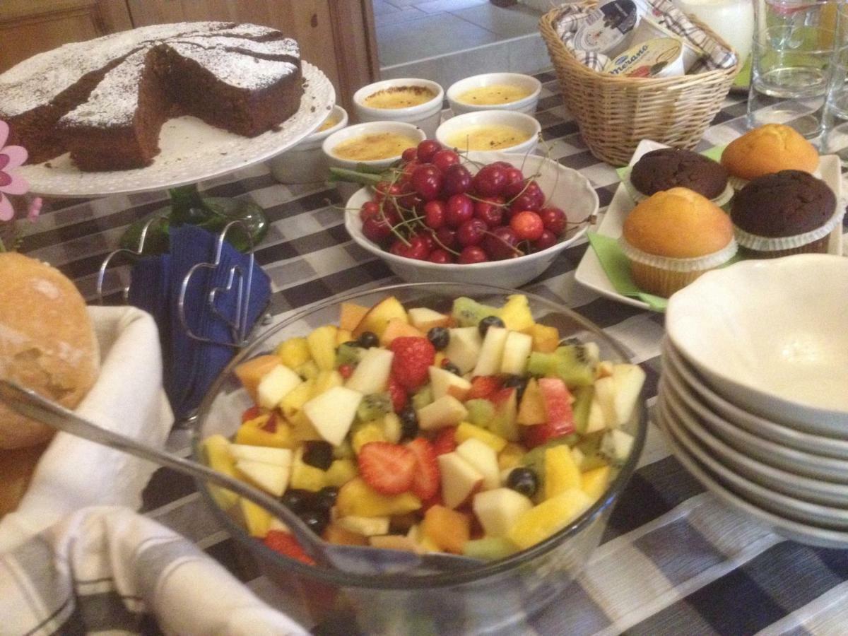 ポルト・ヴァルトラヴァーリア La Tana Del Ghiro Bed & Breakfast エクステリア 写真